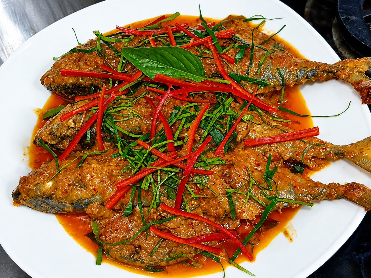 ซู่ซ่าปลา (Fish in sauce)