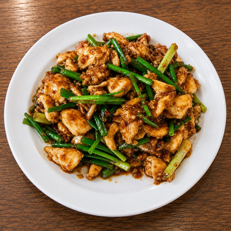 ไก่ผัดกุยช่าย (Stir-Fried Chicken with Chinese Chives)