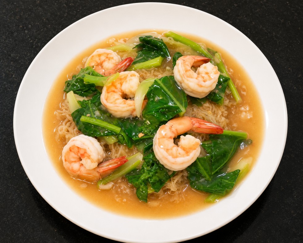 เส้นหมี่ราดหน้ากุ้ง (Shrimp Noodles)